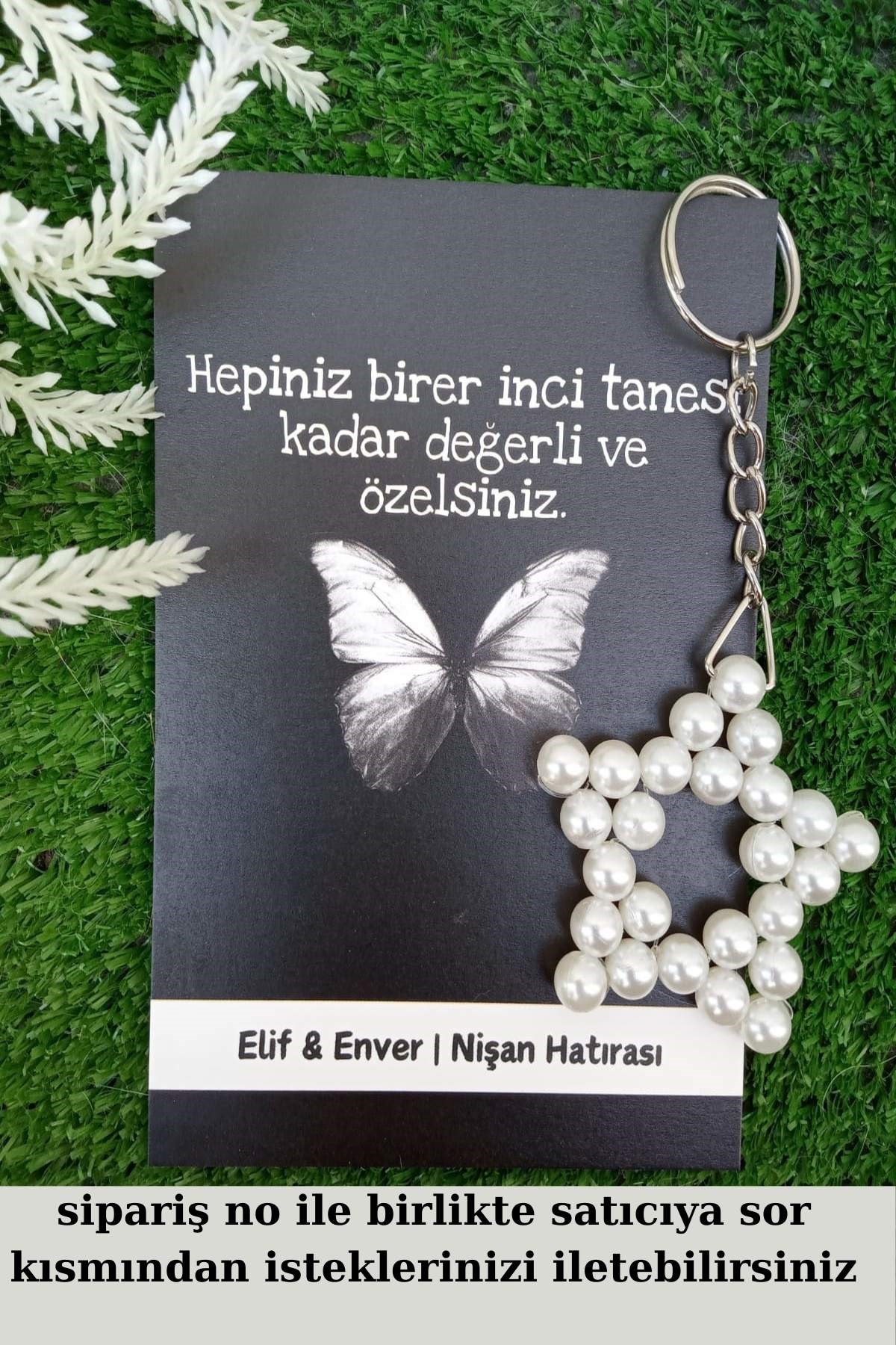 444d57a230e34646b8f4c0283878179e.jpg 15 Adet Siyah Kelebek Kartlı İnci Anahtarlık - Nikah Hediyesi - Kına Hediyesi - İsim Yazılır - Görsel 1