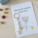 5 Adet Öğretmenler Günü Hediye - Kelebek Anahtarlık - Jelatinli - Sabit Yazı - 24 Kasım